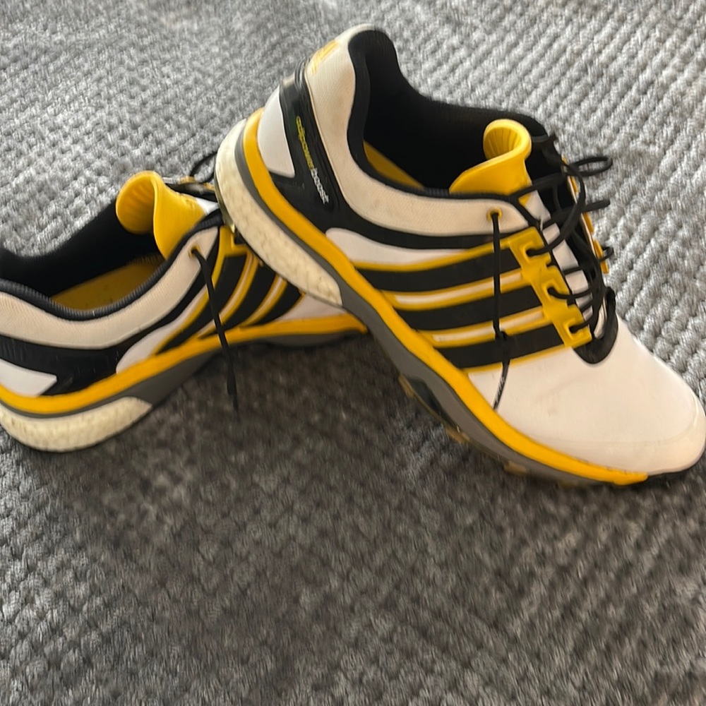 Men’s size 12 Boost Adidas golf shoes.
